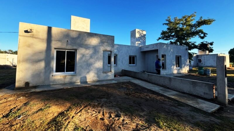 ‘TENEMOS FUTURO’: LAS VIVIENDAS DE CONCARÁN SE CONSOLIDAN Y ENTRAN EN FASE DE TERMINACIONES