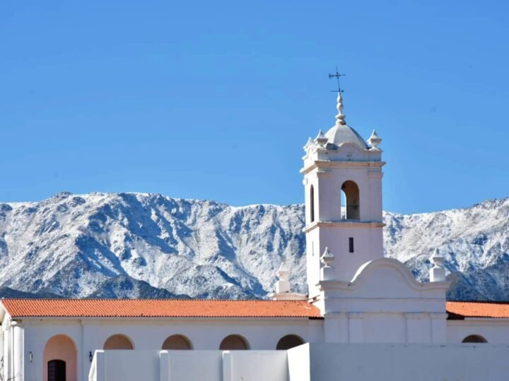 LA NIEVE MARAVILLÓ A SAN LUIS CUBRIENDO DE BLANCO LAS SIERRAS Y LOS DESTINOS TURÍSTICOS
