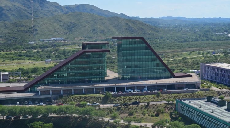 EL EJECUTIVO ENVÍA A LA LEGISLATURA EL PROYECTO DE LEY
