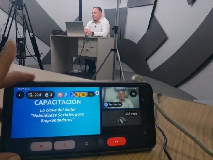 BRINDAN UNA NUEVA CAPACITACIÓN VIRTUAL SOBRE COMUNICACIÓN Y NEGOCIACIÓN