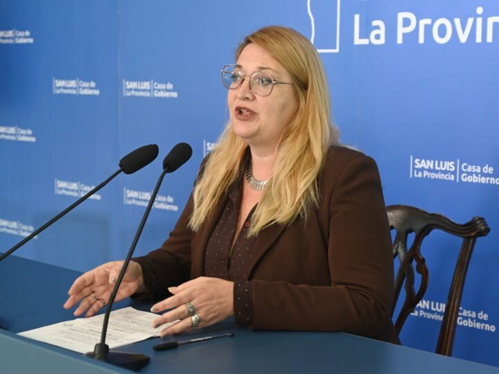 EL DESFILE DEL 25 DE MAYO SERÁ PARA ALUMNOS DEL ÚLTIMO AÑO DEL SECUNDARIO DE LA REGIÓN EDUCATIVA I