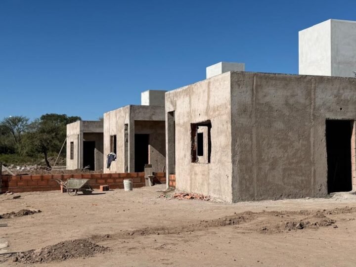 ‘TENEMOS FUTURO’: AVANZAN LOS NUEVOS HOGARES EN SAN GERÓNIMO Y BEAZLEY