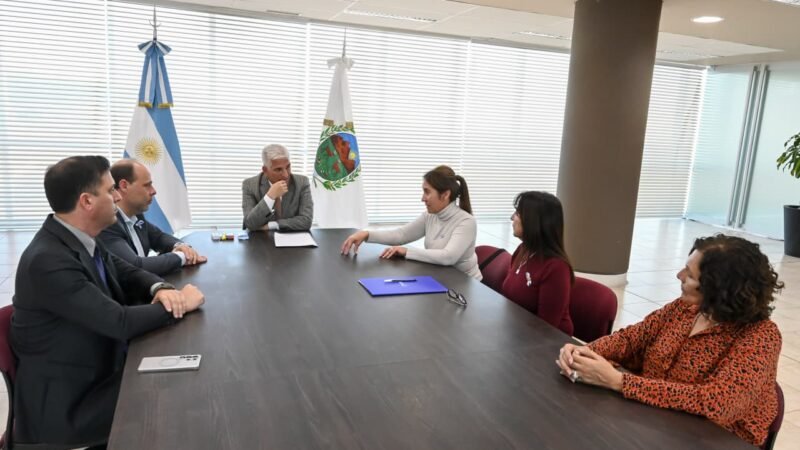 SIGUE FIRME LA POLÍTICA DE VIVIENDAS: EL GOBIERNO CONSTRUYE 1.165 CASAS EN TODA LA PROVINCIA