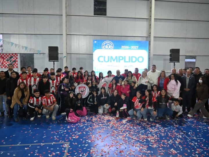 POGGI INAUGURÓ OBRAS EN SPORTIVO VILLA DE LA QUEBRADA, QUE ABRIRÁ SU ESCUELITA DE FÚTBOL