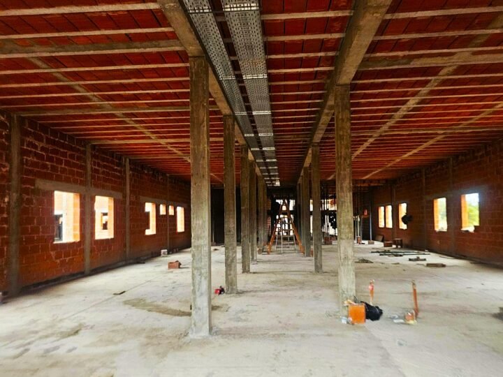 EL HOSPITAL ‘RENÉ FAVALORO’ SUMA AVANCES EN LOSAS, INSTALACIONES Y ESPACIOS INTERIORES