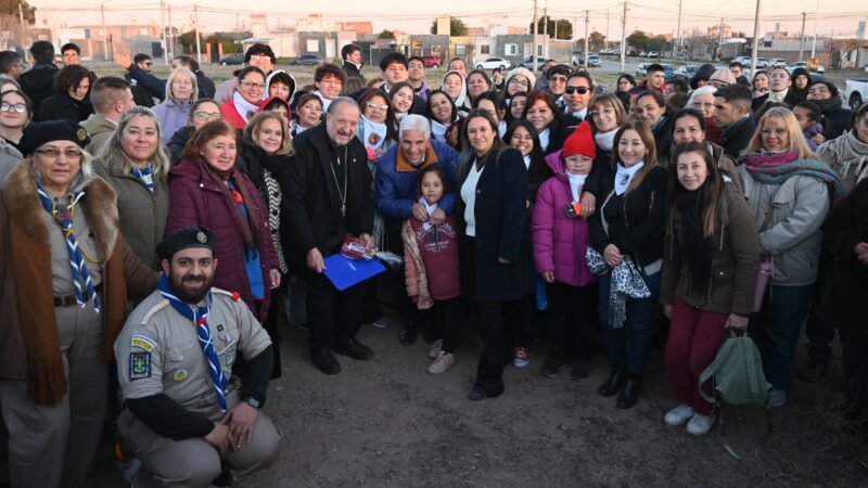 EL GOBIERNO DONÓ UN TERRENO PARA LA CONSTRUCCIÓN DE UN COMPLEJO PARROQUIAL
