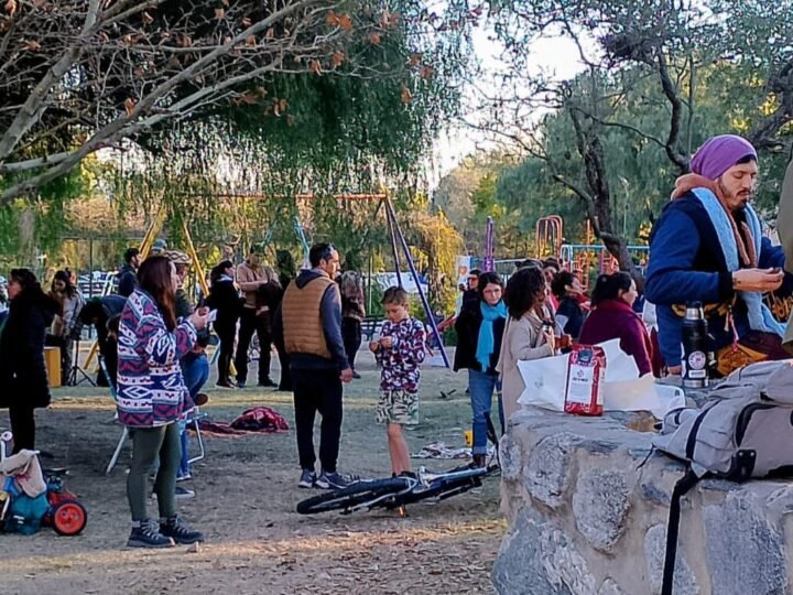 EL PARQUE RECREATIVO DESBORDÓ DE VISITANTES ESTE DOMINGO ATRAÍDO POR DIFERENTES ACTIVIDADES