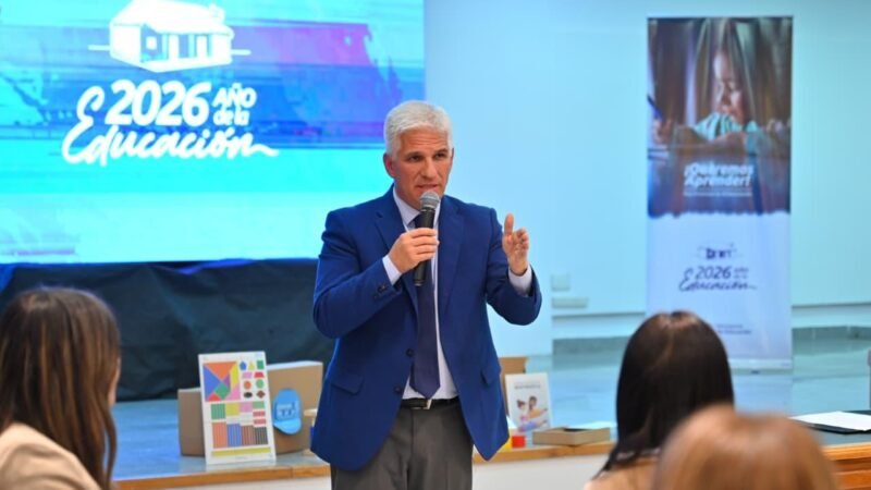 POGGI COMPARTIÓ CON DOCENTES Y DIRECTIVOS LOS AVANCES DEL PLAN PROVINCIAL DE ALFABETIZACIÓN