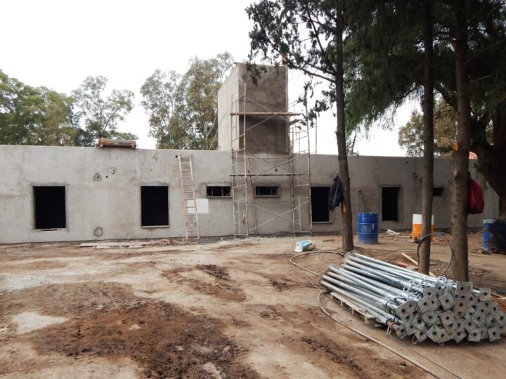 LA AMPLIACIÓN DEL HOSPITAL DE SALUD MENTAL CONSOLIDA SU ESTRUCTURA Y AVANZA HACIA LA TERMINACIÓN