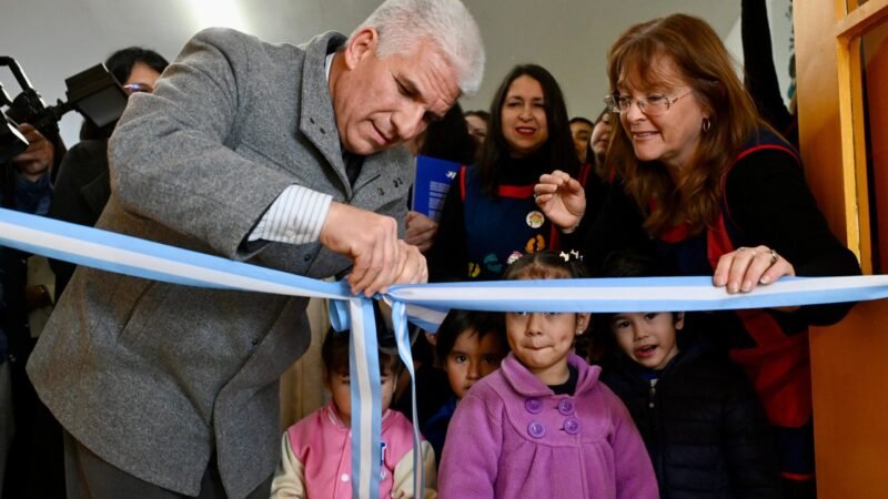 CON LA VUELTA A CLASES, EL GOBERNADOR INAUGURÓ REFACCIONES EN LA ESCUELA ‘ROSARIO MERCEDES SIMÓN’