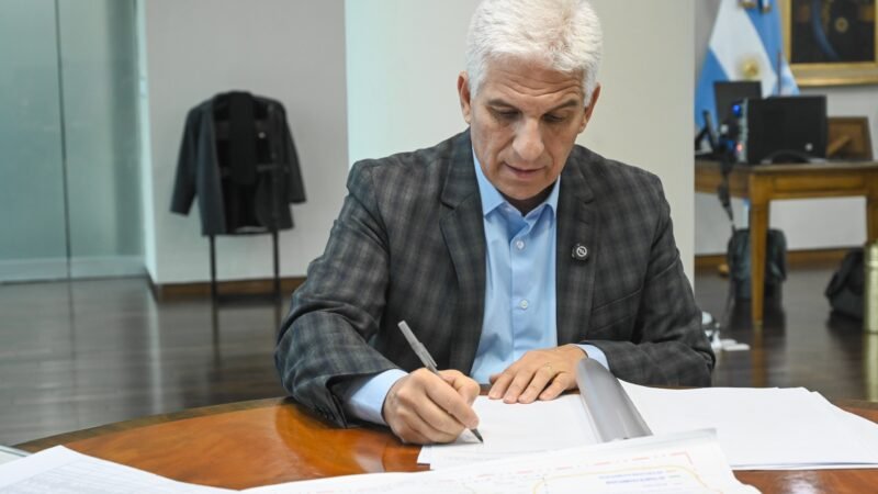 POGGI ENVIÓ A LA LEGISLATURA UN PROYECTO DE LEY PARA CREAR EL RÉGIMEN DE CONSORCIOS CAMINEROS