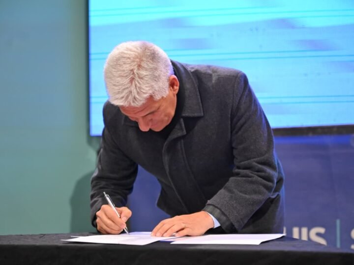 EL GOBIERNO FIRMÓ EL DECRETO PARA FINALIZAR EL POLIDEPORTIVO Y ANEXO DE LA VILLA DEPORTIVA