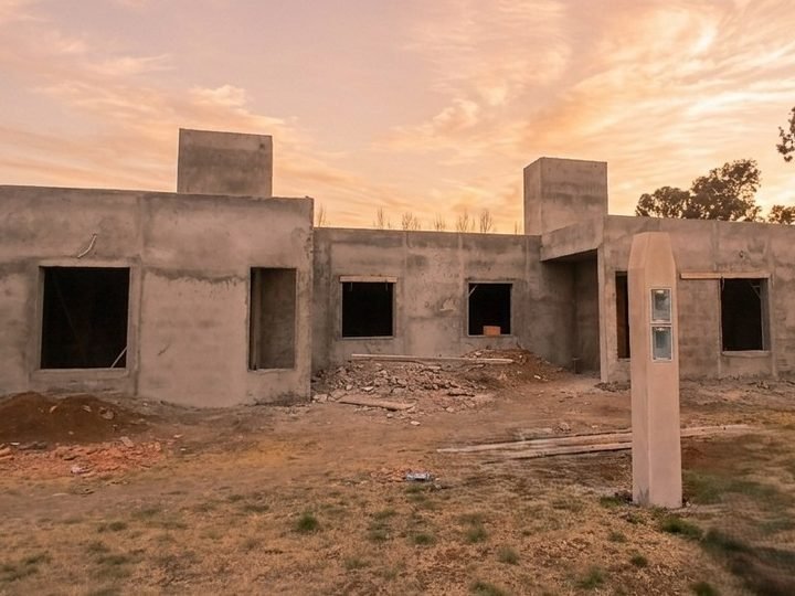 LAS VIVIENDAS DE ANCHORENA Y ARIZONA SE PREPARAN PARA NUEVAS ETAPAS DE OBRA