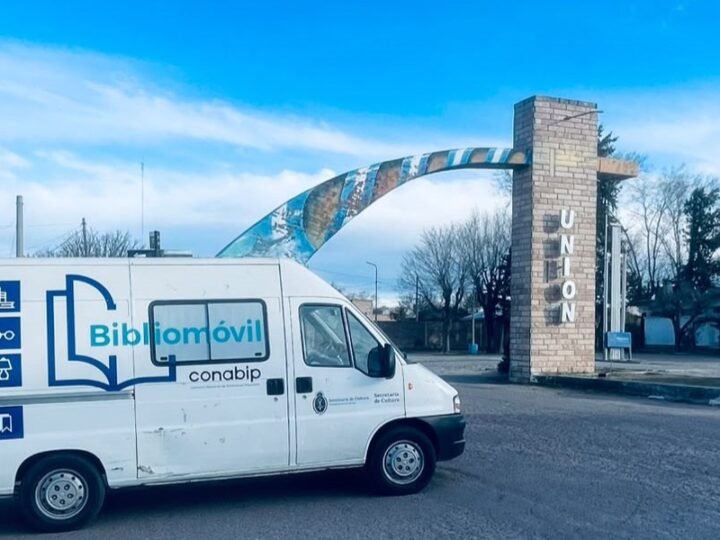 LA BIBLIOMÓVIL RECORRIÓ UNIÓN, BAGUAL Y FORTUNA, CON ACTIVIDADES GRATUITAS