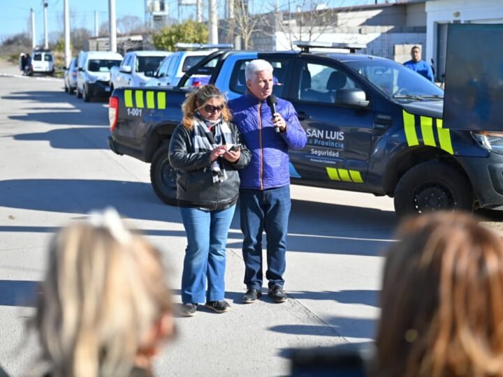 EL GOBERNADOR HABILITÓ SEIS ALARMAS CIUDADANAS EN EL BARRIO UNIÓN DE VILLA MERCEDES
