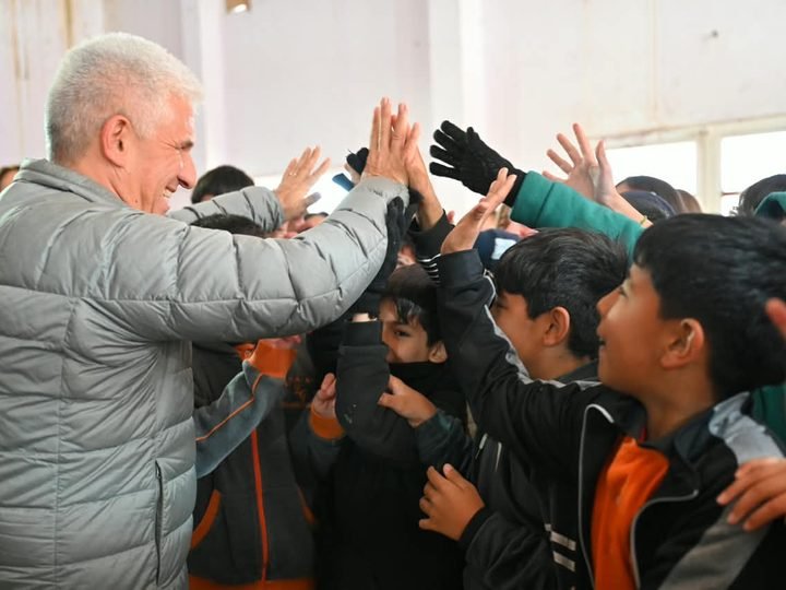 POGGI ENTREGÓ 83 BICICLETAS A ALUMNOS DE VILLA MERCEDES Y ANUNCIÓ OBRAS PARA AMPLIAR DOS ESCUELAS