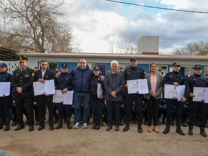 MÉRITO Y TRANSPARENCIA: ASCENDIERON A 94 POLICÍAS DE LA UNIDAD REGIONAL Nº2