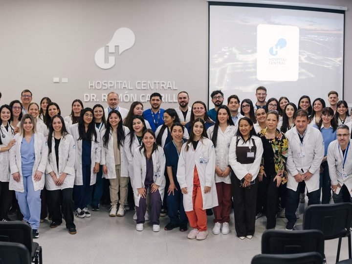 SE REALIZÓ EL ACTO DE INGRESO DE LOS RESIDENTES 2026 AL HOSPITAL CENTRAL ‘DR. RAMÓN CARRILLO’