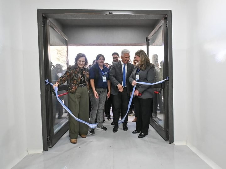 INAUGURARON EL NUEVO CAPS DEL BARRIO AMEP Y LA PRIMERA BASE PROPIA DEL SEMPRO
